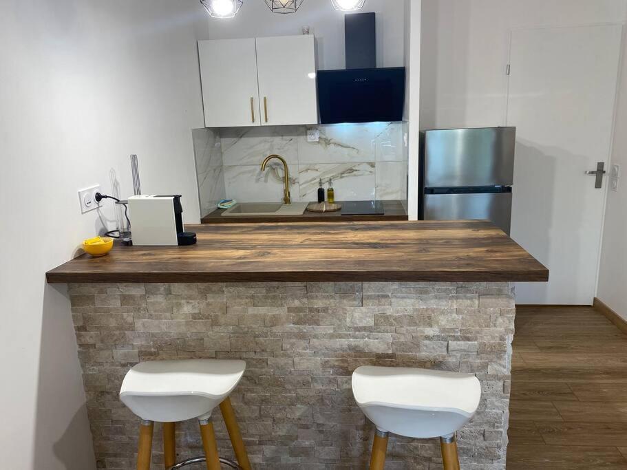 Appartement Residence Vacances Amandier Arles Extérieur photo